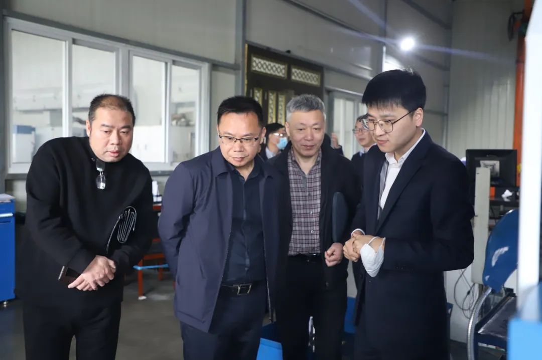 市人大常委會副主任吳功宜蒞臨通力科技開展企業“專精特新”調研