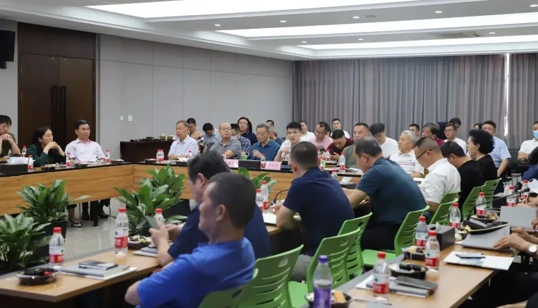 卓越企業(yè)家學習俱樂部走進通力科技參觀學習！